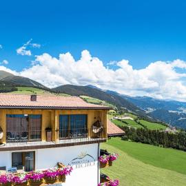 Pension Sonnenhof, hotel v destinaci Maranza