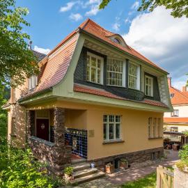 Ferienwohnung VILLA FRÜBING, hotel v destinaci Ilmenau
