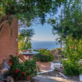 The Old Pomegranate House, Hotel in Mirsíni