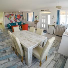 Aloha Apartman, hotel in Rakamaz