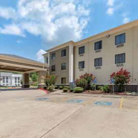 Comfort Inn & Suites El Dorado โรงแรมในเอลโดราโด