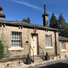 Ewood Cottage *NEW* Exquisite Country Cottage, hotel in Todmorden