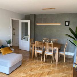 Apartamento ideal a la entrada de Salamanca !!!, hotel in Santa Marta de Tormes