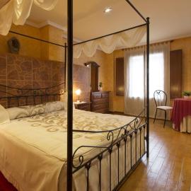 Casa Rural Cerro de Mirabel, hotel di Grañón