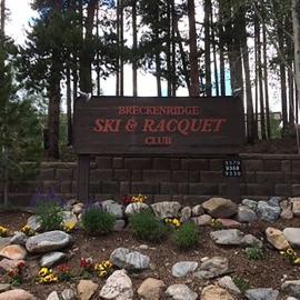 Ski & Racquet #103-C - Access to Indoor Pool, Hot Tubs and Town Shuttle
