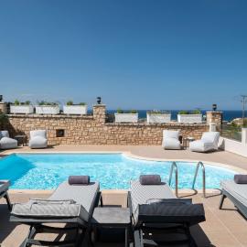 Zen Luxury Complex, Pool & Jacuzzi near Rethymno