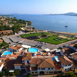 Residence Riva Azzurra, hotell sihtkohas Cannigione