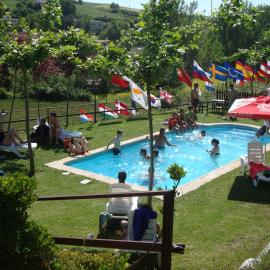 Albergue de Peregrinos A Santiago, хотел в Белорадо