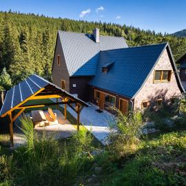 Apartmán LYRA, hotel di Vidly