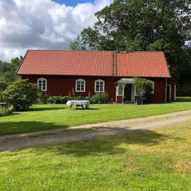 Charmig hallandslänga nära Ullared, Hotel in Ullared
