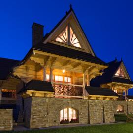Góralska Zagroda, Hotel in Dzianisz