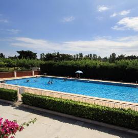 Camping La Rueda, готель у місті Кубеляс