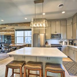 Bozeman Stand-Alone Home w/ River Access!, hotel em Bozeman