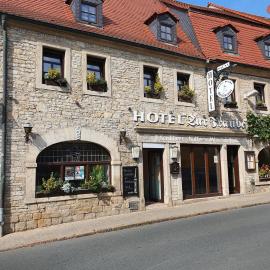 Hotel Zur Traube, hótel í Freyburg