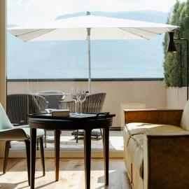 Ansitz am Eck by Hotel Pernhof، فندق في تيرمينو