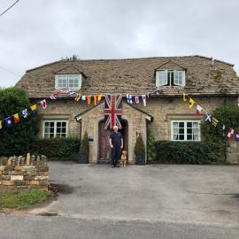 The Old School, Idbury, OX7 6RU, hotel a Chipping Norton