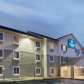 WoodSpring Suites Cincinnati Fairfield، فندق في فيرفيلد