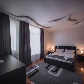 Makos Guest House: Kutaisi şehrinde bir otel