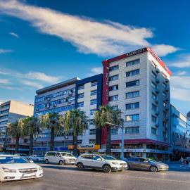 Kozan City Hotel, hotell sihtkohas Izmir