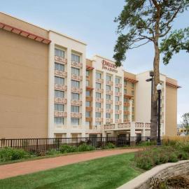 Drury Inn & Suites West Des Moines, хотел в Уест Де Мойн