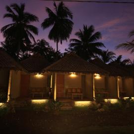 Bale Karang Cottages
