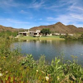 New Beginnings Cottage, hotel em Montagu