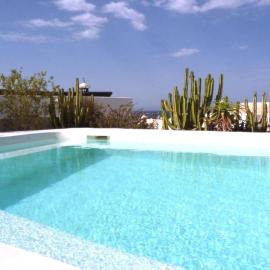 Villa Mare Bella Chao sea view private heated solar pool AC, hotel in Puerto del Carmen