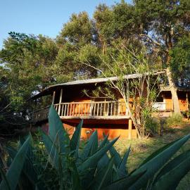 Highcroft Retreat & Lodge, hotel in Umzumbe