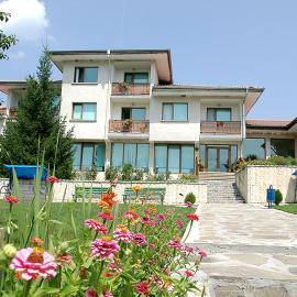 Panorama Hotel, hotel v mestu Apriltsi