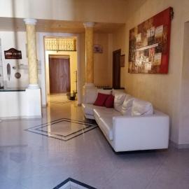 Carini Luxury Apartment vicino aereoporto e al mare โรงแรมในคารินิ