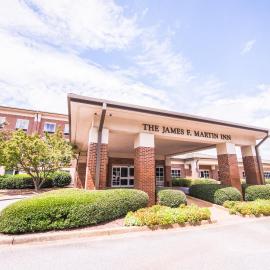Clemson में, होटल James F. Martin Inn