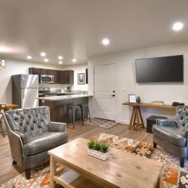5H Our RedCliff Condo, Pool & Hot Tub