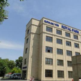 Royal Park Hotel, hotelli kohteessa Almaty