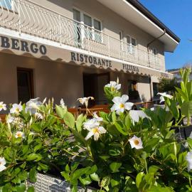 Magnano in Riviera में, होटल Hotel Riviera