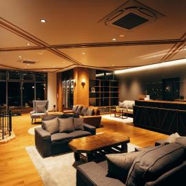 HOTEL KARUIZAWA CROSS, хотел в Каруидзава