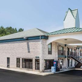 Brentwood Inn & Suites，薩福克的飯店