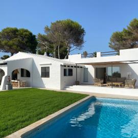 BiniFa - Lovely luxury villa few steps from the sea, hotel u gradu 'Binibeca'
