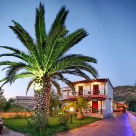 Andriotis Rooms & Houses