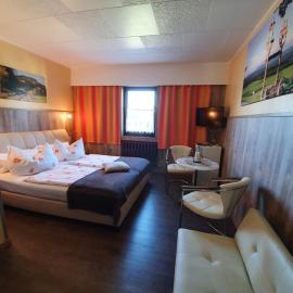 Gästehaus Hutweide – hotel w mieście Bärenstein