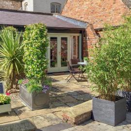 The Cottage The Coach House, hotel a Wrexham