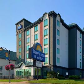 Days Inn by Wyndham Niagara Falls Centre St By the Falls, hotel in Niagara Falls