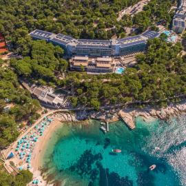 Hotel Aurora: Mali Lošinj şehrinde bir otel