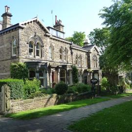Alexandra Court, hotel in Harrogate