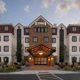 Staybridge Suites Reno Nevada by IHG, hotel u gradu Steamboat