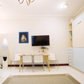 APARTAMENTO CENTRICO JUNTO ESTACION TREN Y AUTOBUS, ξενοδοχείο στο Σαν Σεμπαστιάν