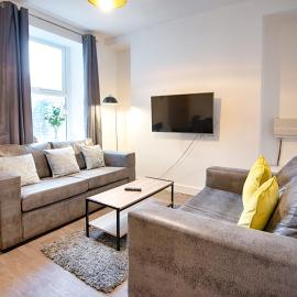 5 Bed - 2 Bath - Ideal for Work Crews