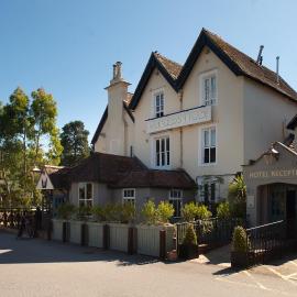 Worplesdon Place Hotel, hotel en Guildford