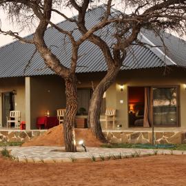 Africa Awaits Lodge & Safaris, hotel a Gobabis