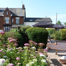 Railway Inn, готель у місті Culham