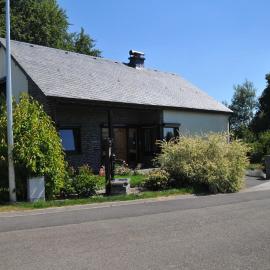 La Maison du Bonheur، فندق في Gouvy
